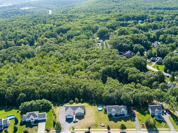 541 Mount Elam Rd, Fitchburg, MA 01420