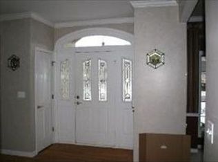 1421 Ashford Ln, Aurora, IL 60502