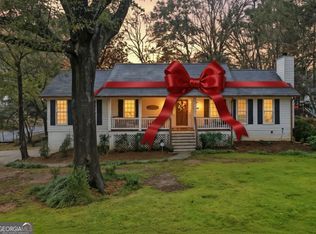 201 Lexington Dr, Woodstock, GA 30188