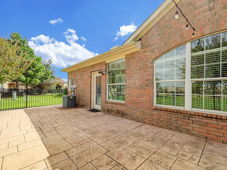 18618 Jaya Loch Ct — Photo 18