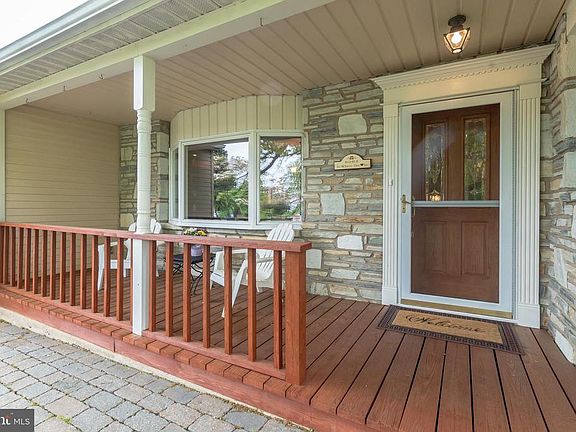 2nd image of 162 Wrenwood Way