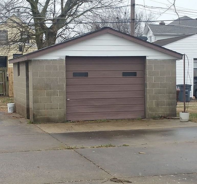 2nd image of 411 Keck Ave