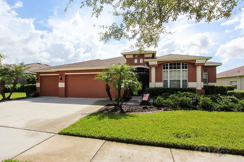 2nd image of 16132 Bridgepark Dr