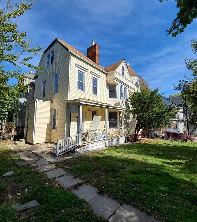 1st image of 34 N 6th St #36