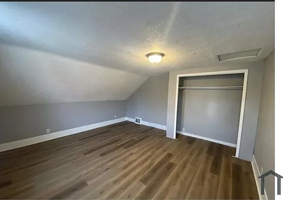 1341 W 4th St — Photo 3