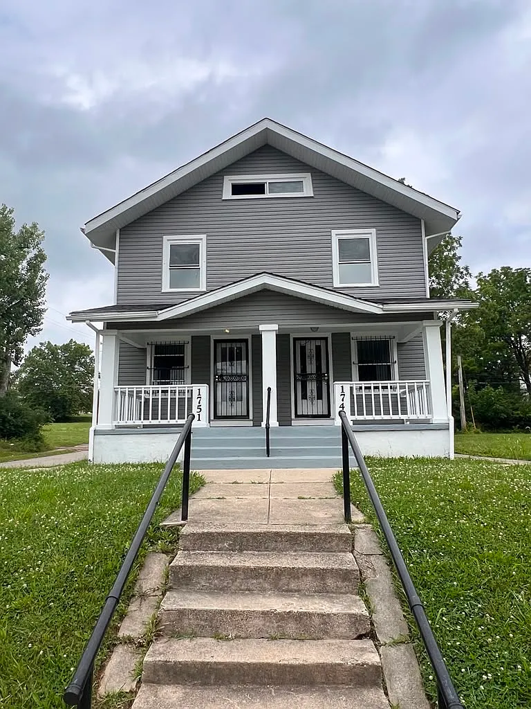 3 bed, 1250 sqft, $1,150 — Photo 1