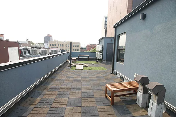 Rented by Delmark Realty LLC | media 25