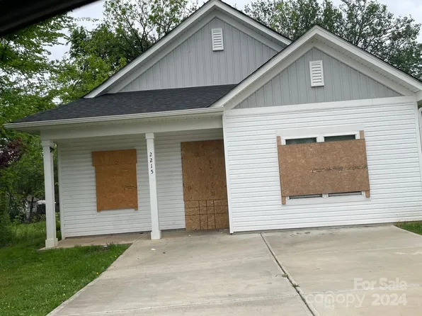 2215 Carmine St, Charlotte, NC 28206