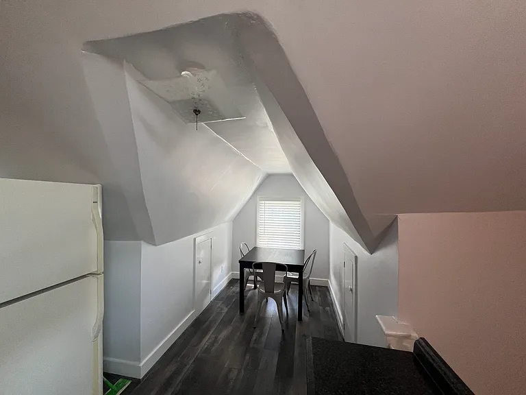 104 Dumont Ave #2 — Photo 6