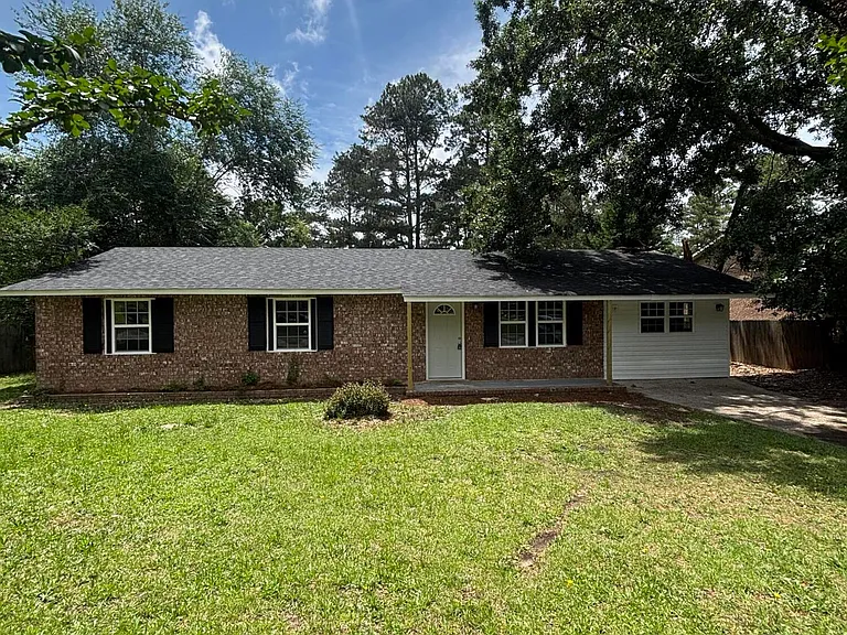 2605 Shalimar Dr — Photo 1