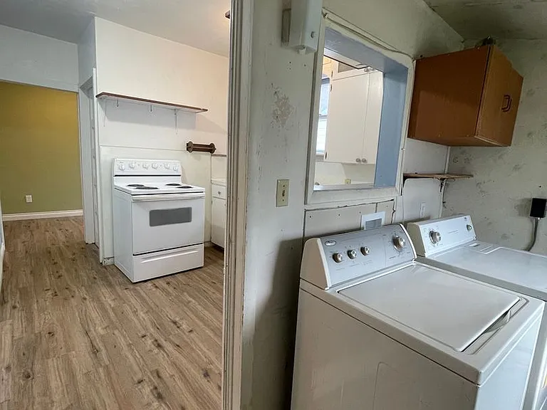112 W Park Ave — Photo 8