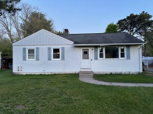143 College Hwy, Southampton, MA 01073