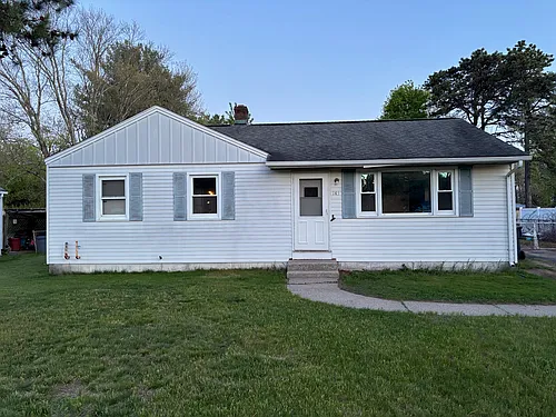143 College Hwy Photo 1