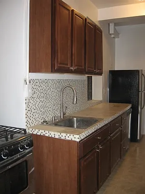 Rented by Citi Habitats | media 18