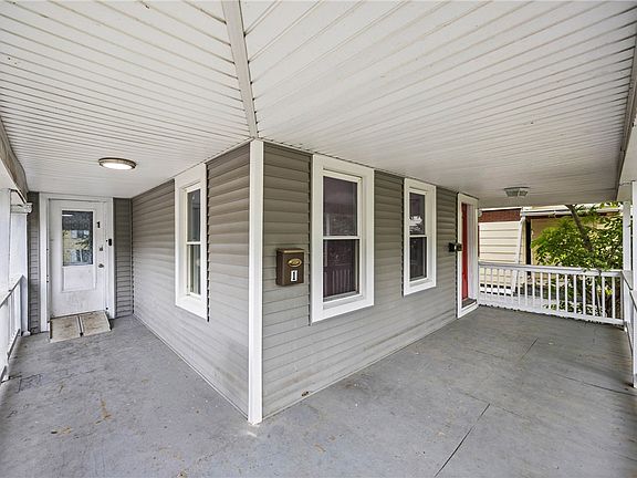 2nd image of 641 Jay St