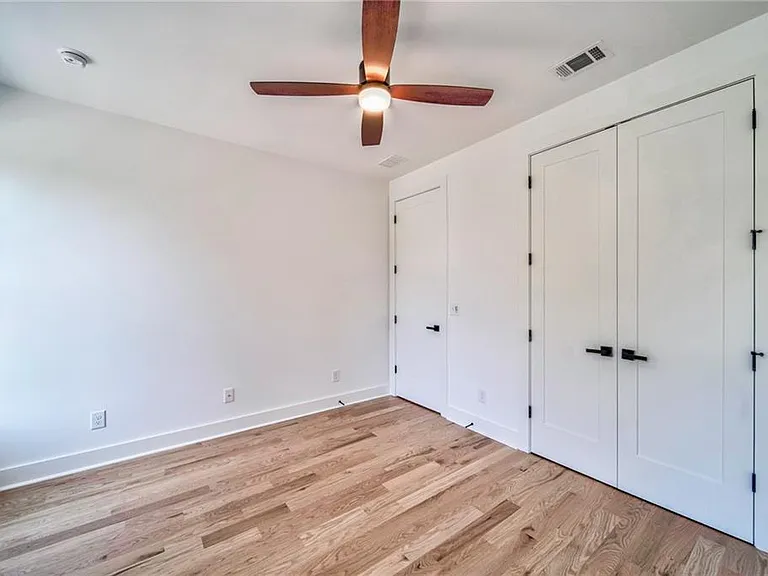 Second bedroom on the upper floor
