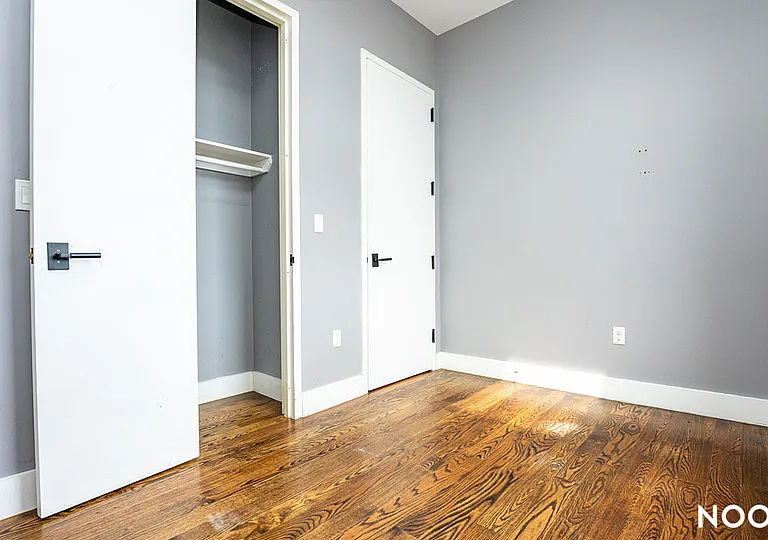 60-15 Myrtle Ave #R — Photo 7
