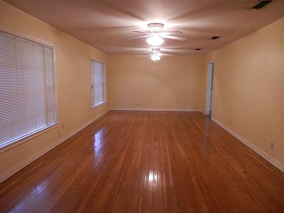 5th image of 1008 Reen Dr