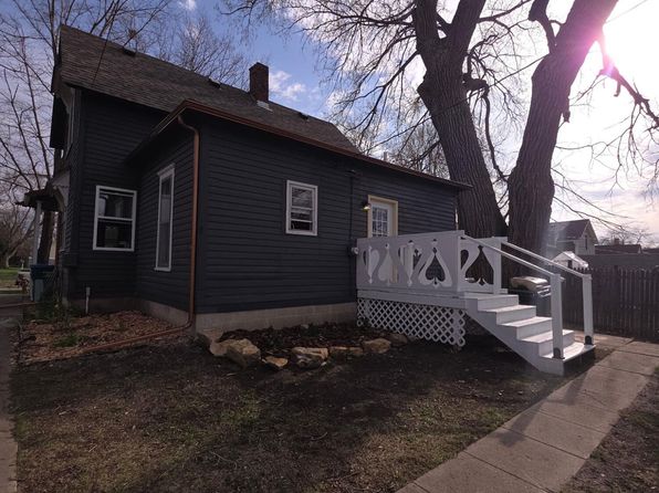 1103 1st St, Webster City, IA 50595