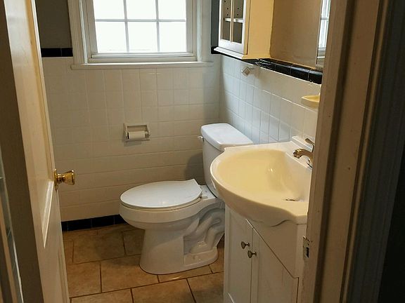 4th image of 3004 Peebles Dr