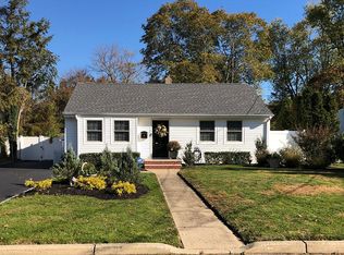 21 Kremer Ave, Eatontown, NJ 07724