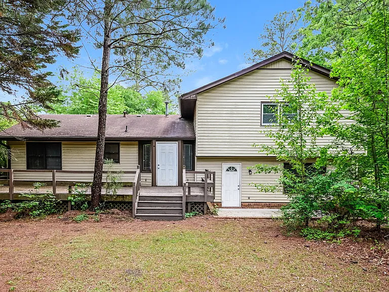 564 Clubhouse Dr SE — Photo 17