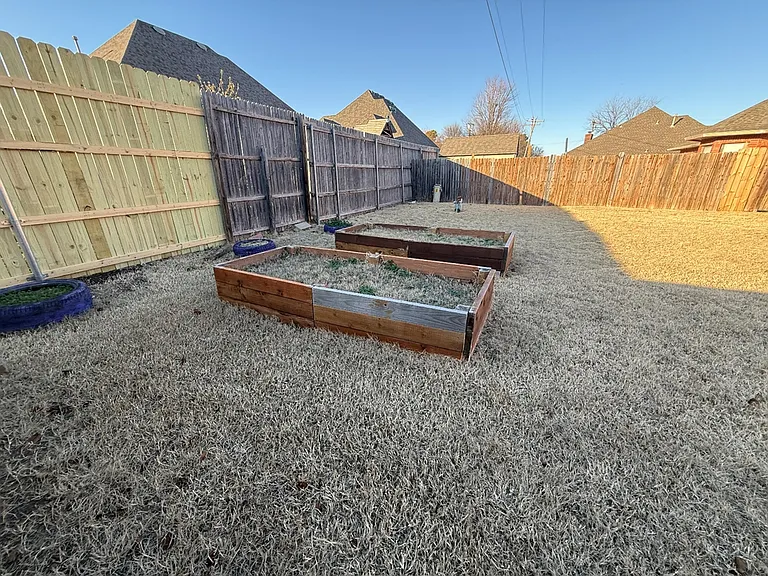 18509 Chestnut Oak Dr — Photo 39