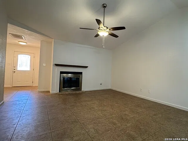 2 bed, 2.0 bath, 1037 sqft, $1,600 — Photo 4