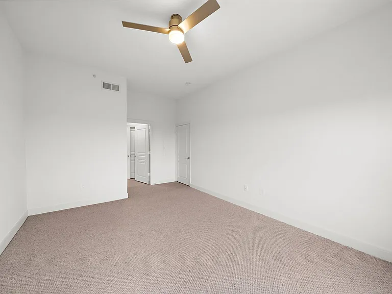 3333 Allen Pkwy #801 — Photo 13