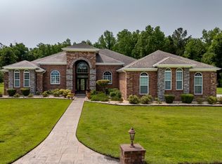 182 Country Squire Ln, Jacksonville, NC 28540