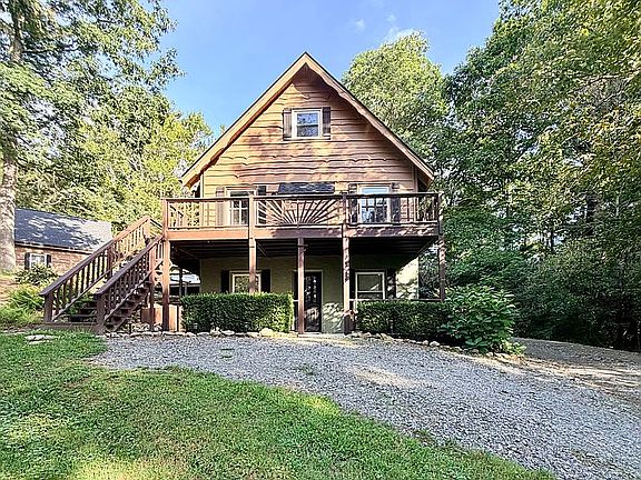 2nd image of 241 Laurel Crest Rd