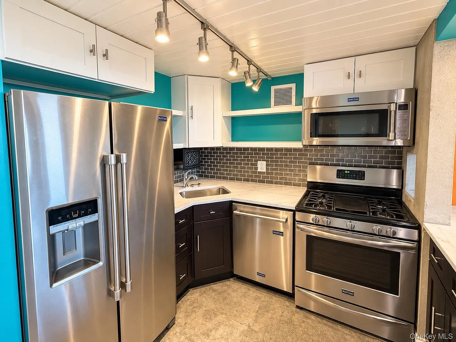 Studio, 1.0 bath, 874 sqft, $2,900 — Photo 4