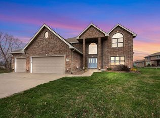 4213 NE Kennesaw Rdg, Lees Summit, MO 64064