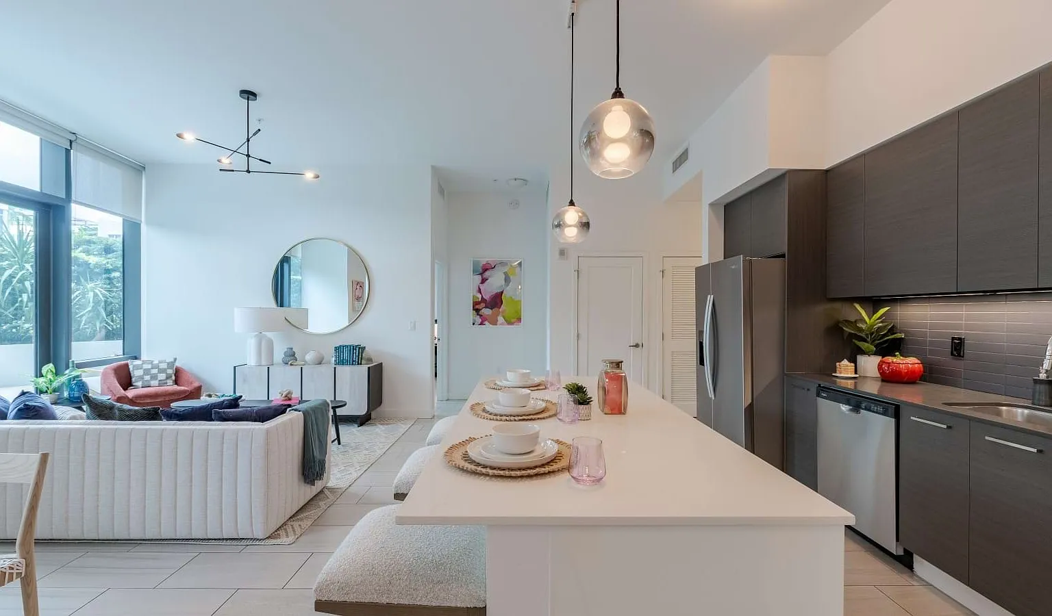 Studio, 538 sqft, $2,633 — Photo 2