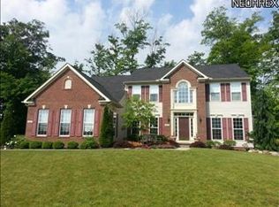 9280 Ashcroft Ln, Twinsburg, OH 44087