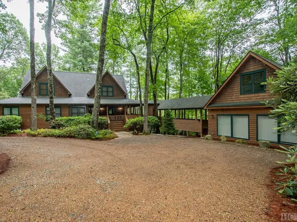 1789 W Flat Mountain Road, Highlands, NC 28741