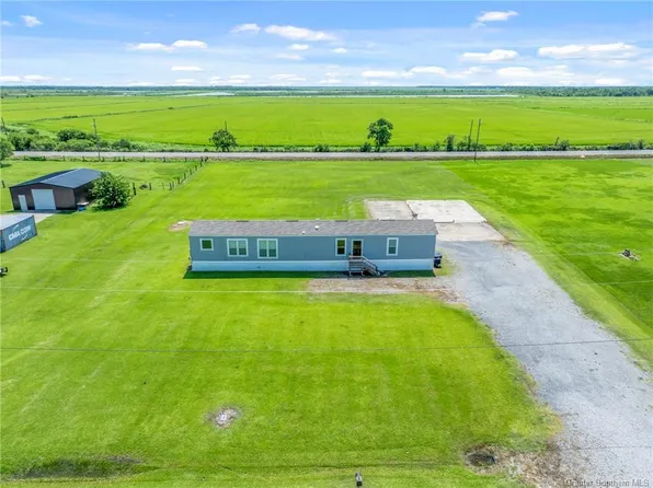 134 Teal Ln, Bell City, LA 70630