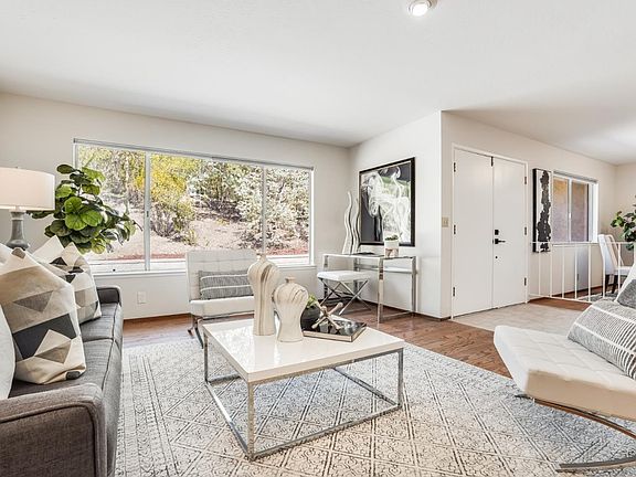 4th image of 28368 Christopher Ln