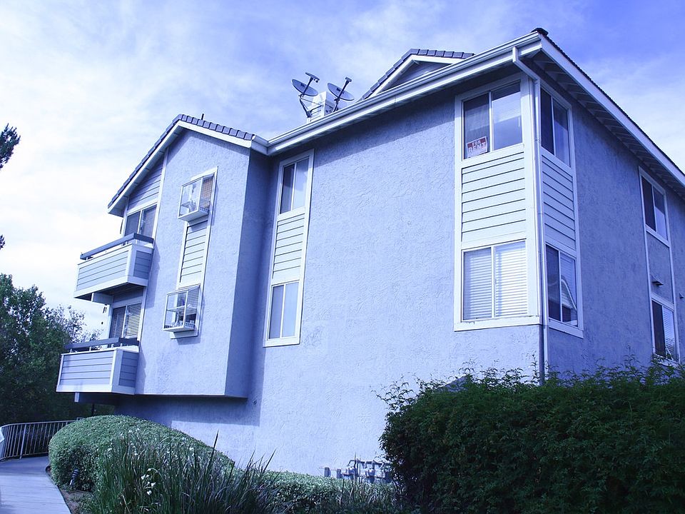 Rear Exterior Top Floor