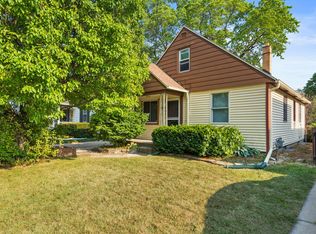 553 W Bolivar Ave, Milwaukee, WI 53207
