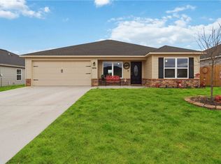 1624 Ace Ave, Gentry, AR 72734