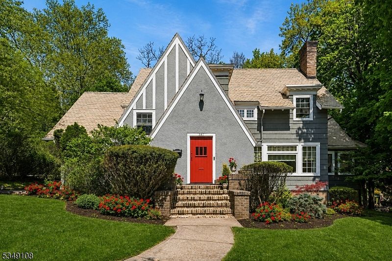 1st image of 387 Beech Spring Rd