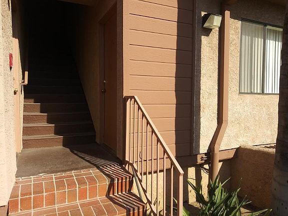 3rd image of 1915 Vassar St APT 115