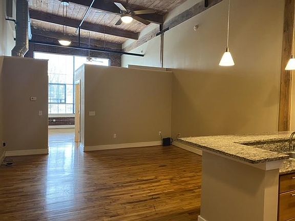 4th image of 505 6th St SW APT 210