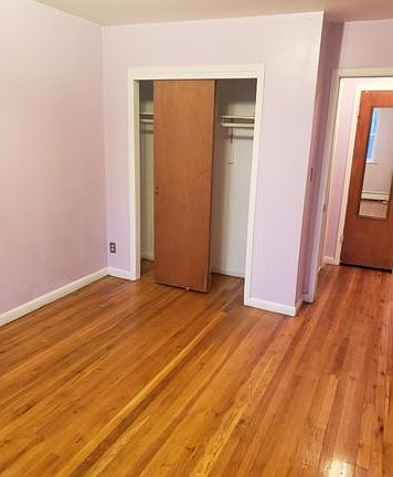 5th image of 16524 Highland Ave