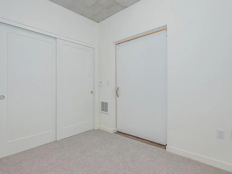 Encore Belltown Apartments — Photo 29