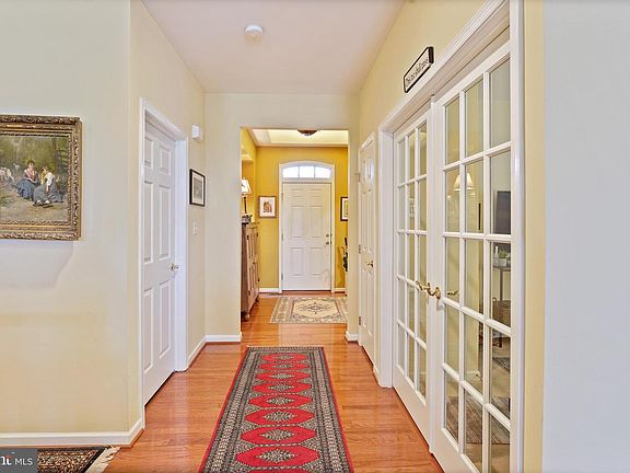 5th image of 406 Caledonia Way
