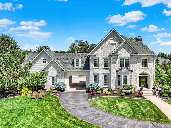 3398 Nottinghill Blvd, Plainfield, IN 46168