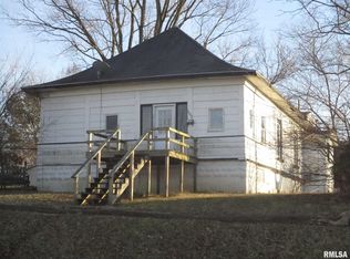 1602 E Main St, West Frankfort, IL 62896