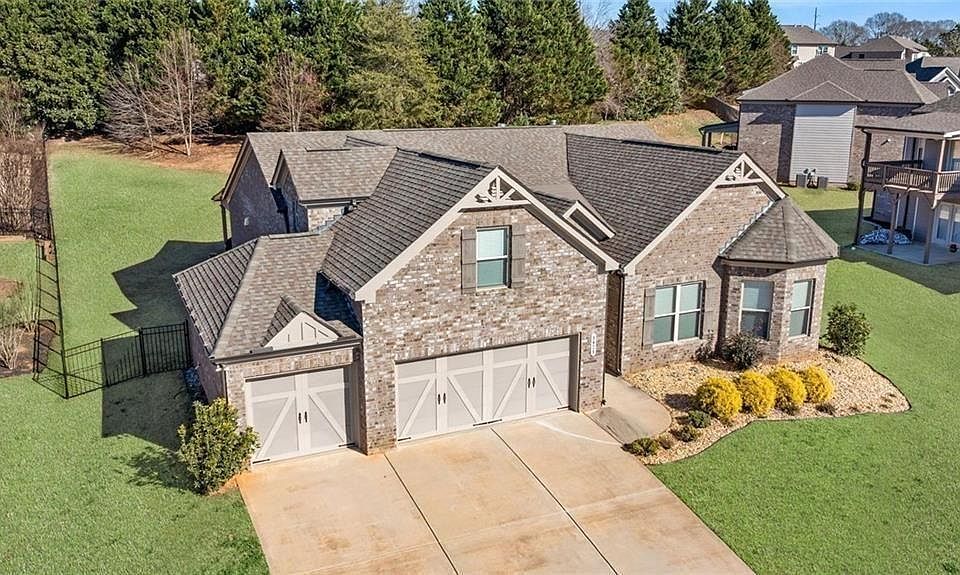 1st image of 3925 Sierra Knolls Ct